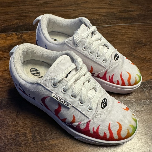 Heelys Pro 20 Skate Shoes Youth 1Y Unisex Multicolor Flames Like New - Picture 2 of 11